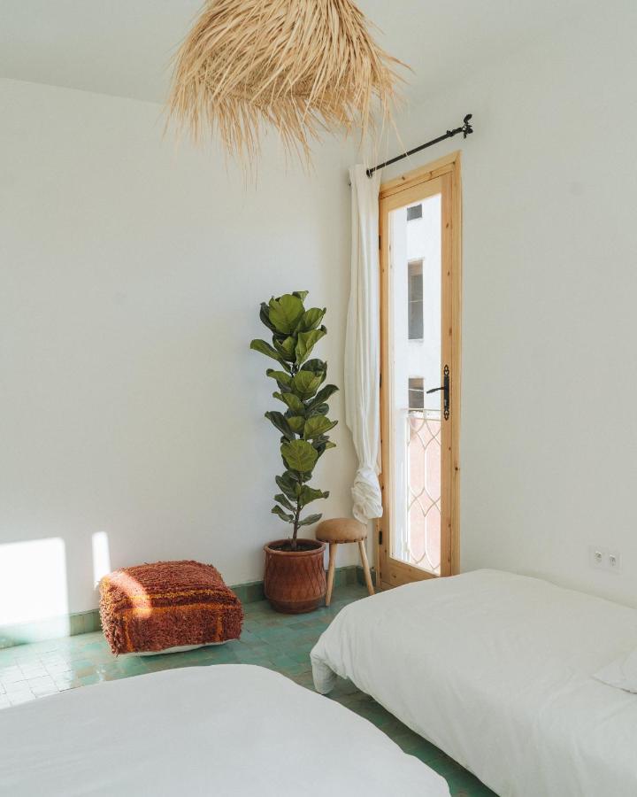 Blue Waves Boutique Hostel Tamraght Dış mekan fotoğraf