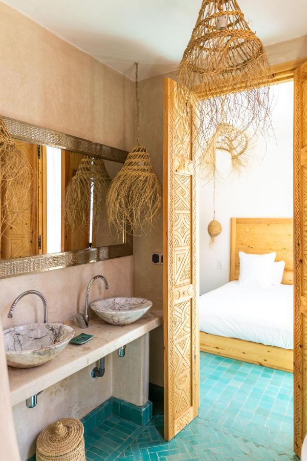Blue Waves Boutique Hostel Tamraght Dış mekan fotoğraf